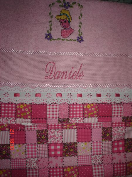 TOALHA COM NECESSER